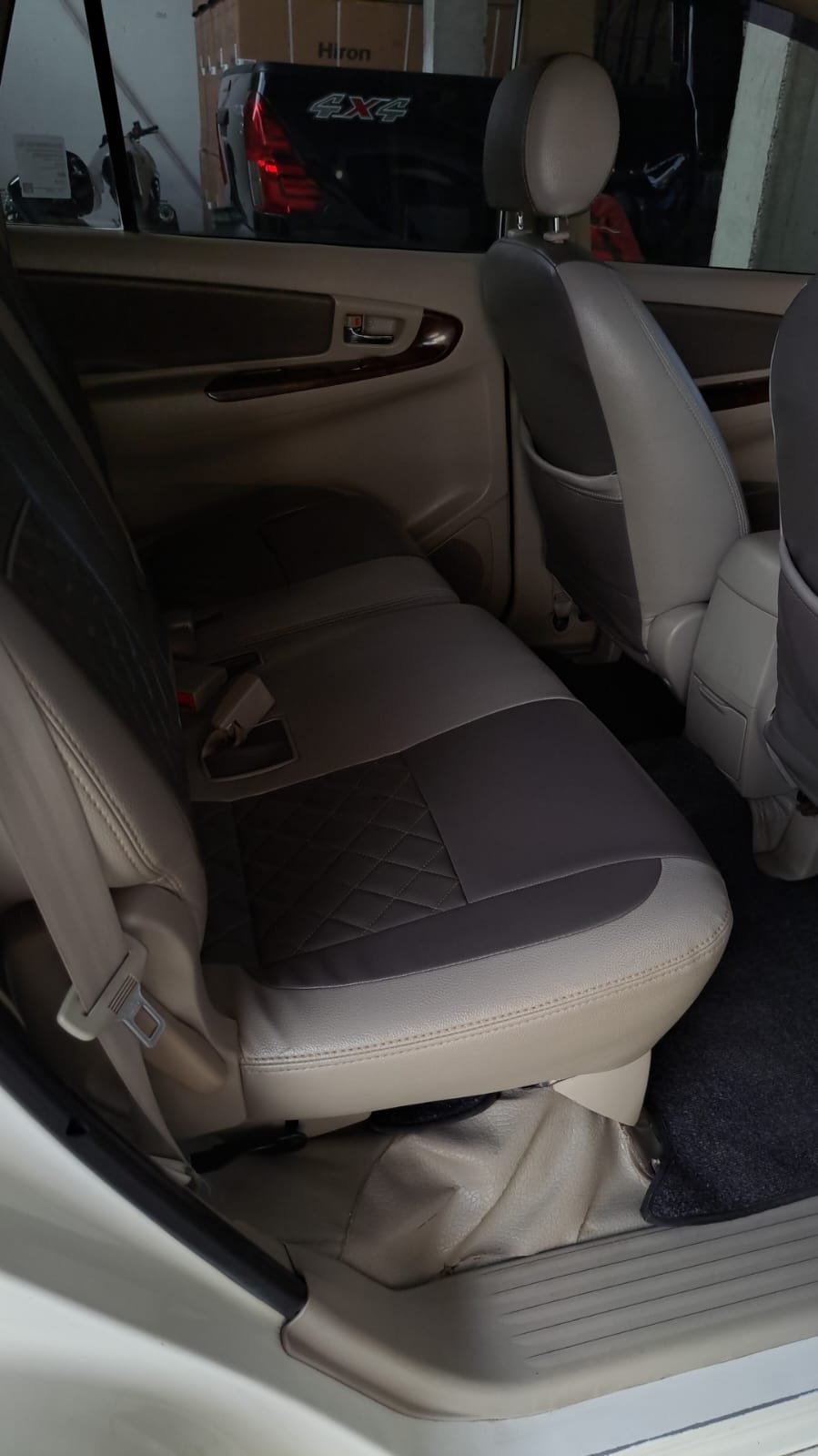 2014 Toyota Kijang Innova MPV Automatic Bensin