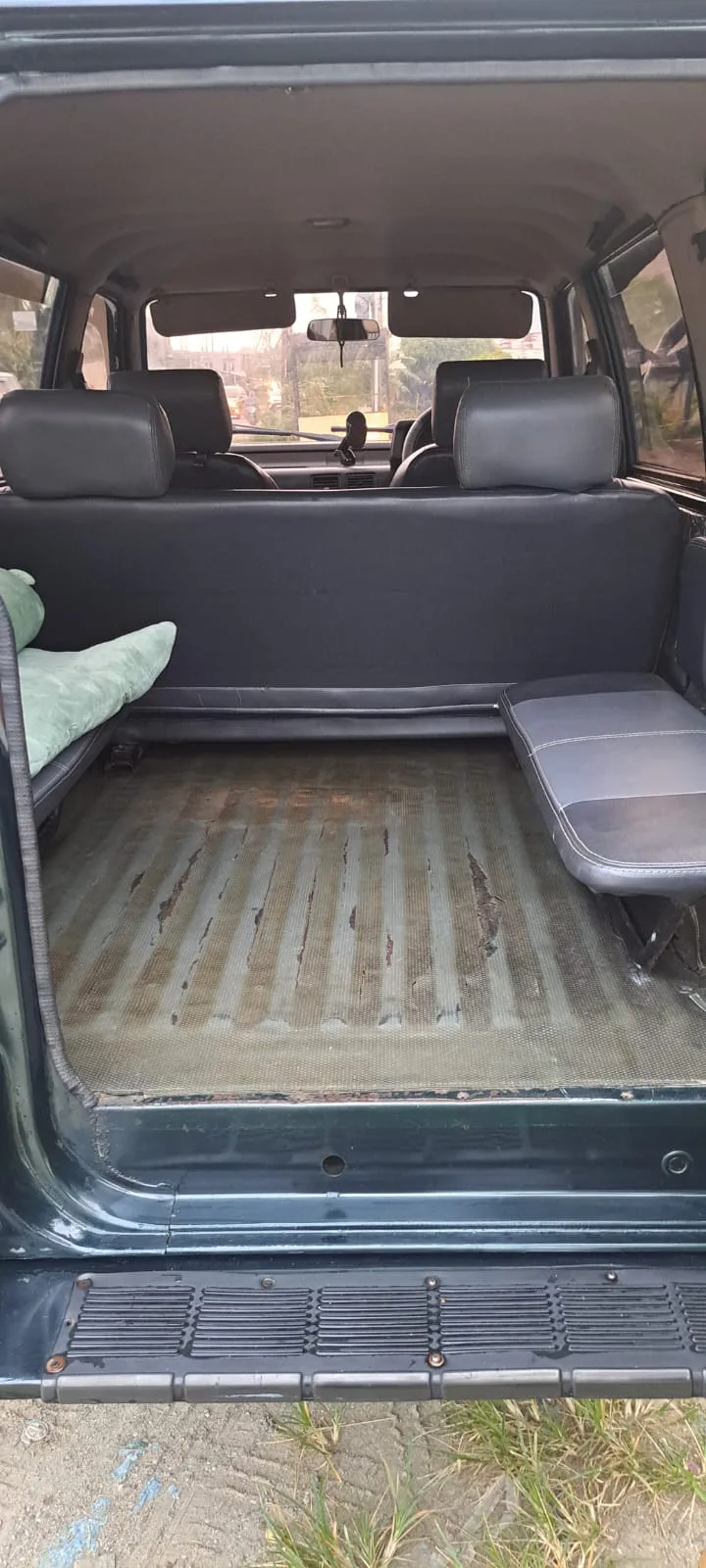 Isuzu Panther ROYAL 1998, Manual, Diesel